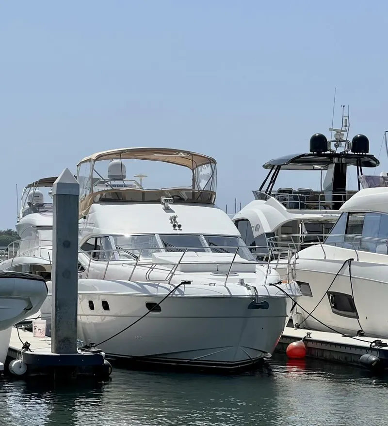 Slide: The Image of Viking 52 Flybridge 2000 - 2
