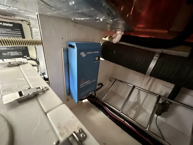 Slide: The Image of Viking 52 Flybridge 2000 - 67