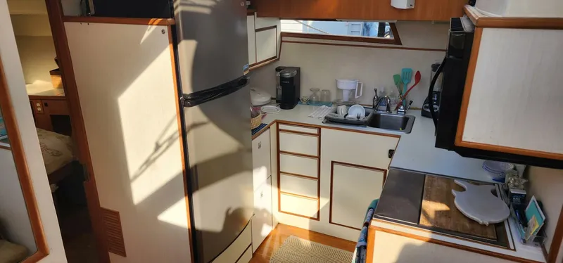 Slide: The Image of Vantare 44 Aft Cabin 1988 - 13