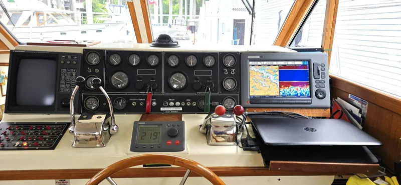 Slide: The Image of Vantare 44 Aft Cabin 1988 - 21