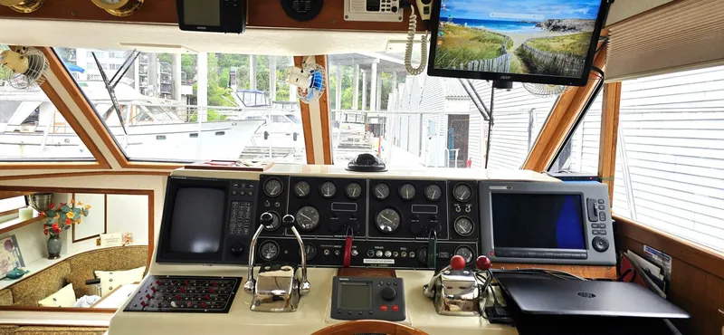 Slide: The Image of Vantare 44 Aft Cabin 1988 - 22
