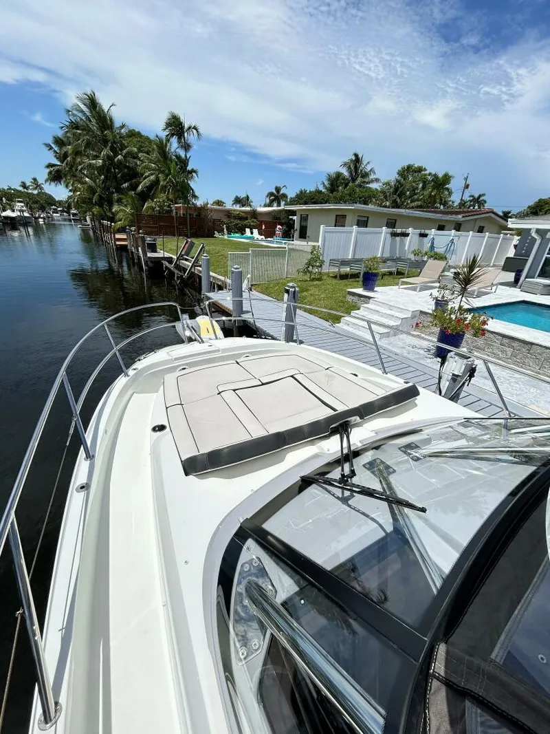 Slide: The Image of Jeanneau Leader 10.5 WA Series 2 2022 - 10
