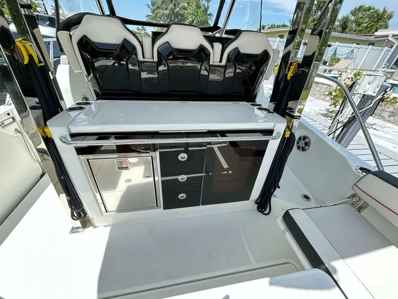 Slide: The Image of Jeanneau Leader 10.5 WA Series 2 2022 - 13
