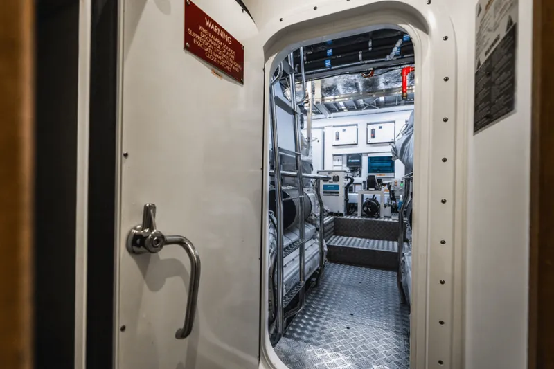 Slide: The Image of Sunseeker 86 2019 - 56