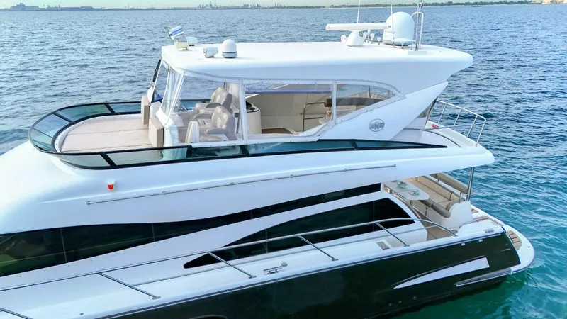 Slide: The Image of Neptunus 62 Flybridge 2005 - 10