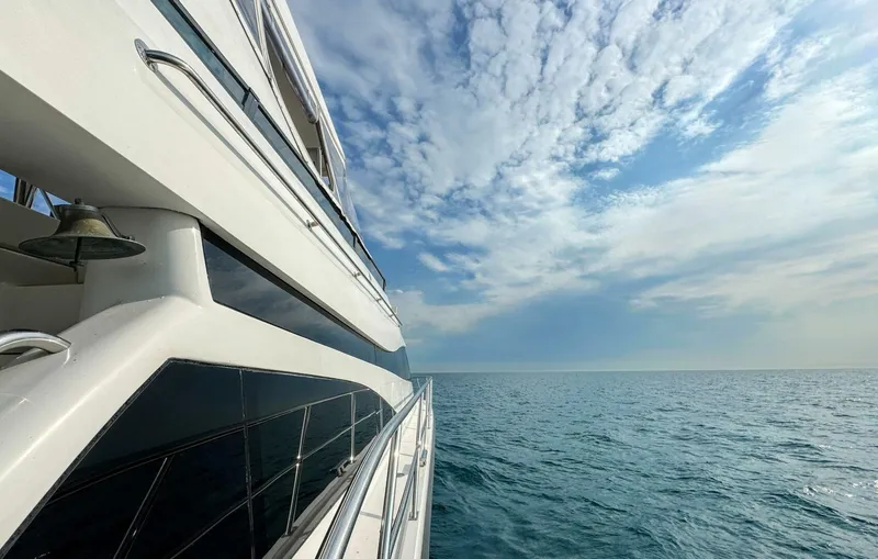 Slide: The Image of Neptunus 62 Flybridge 2005 - 12