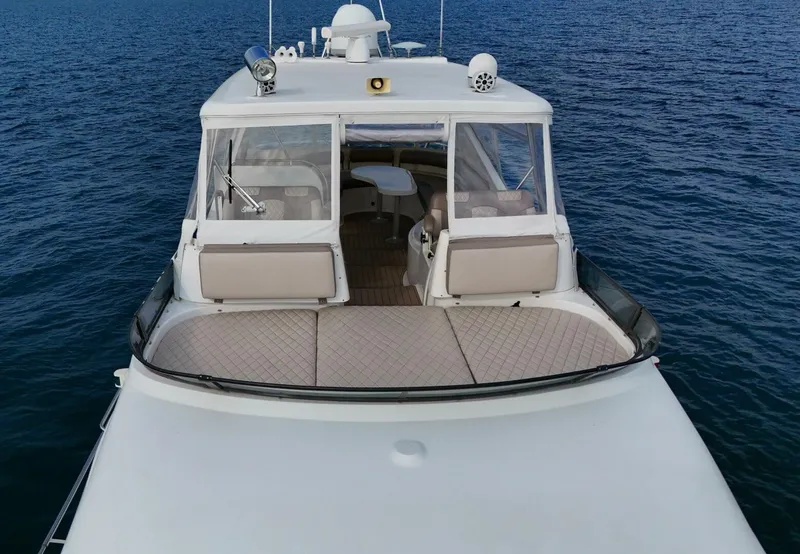 Slide: The Image of Neptunus 62 Flybridge 2005 - 13
