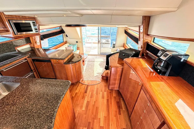 Slide: The Image of Neptunus 62 Flybridge 2005 - 3