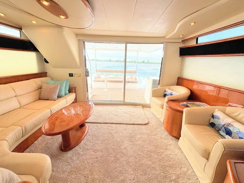 Slide: The Image of Neptunus 62 Flybridge 2005 - 39