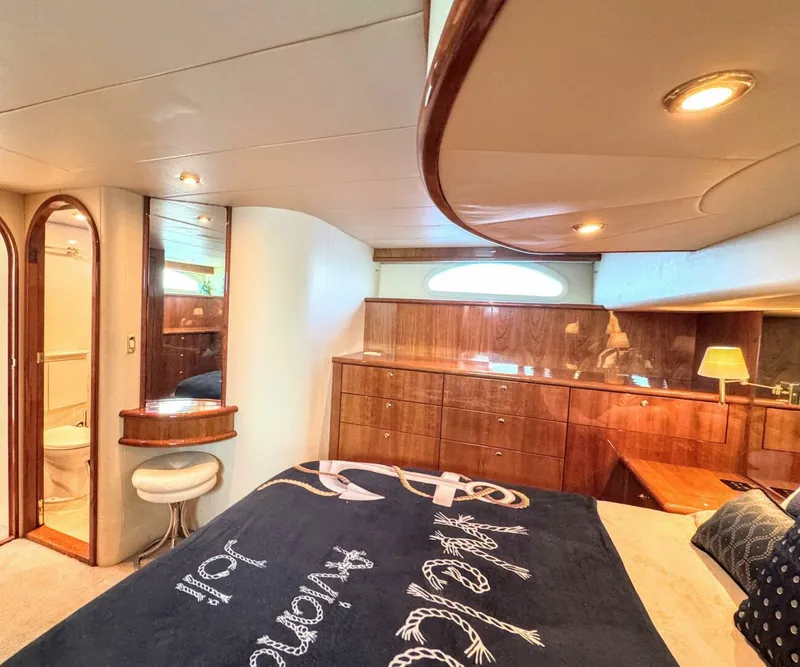 Slide: The Image of Neptunus 62 Flybridge 2005 - 44