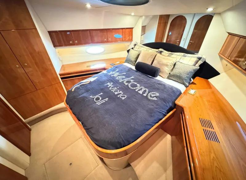 Slide: The Image of Neptunus 62 Flybridge 2005 - 45