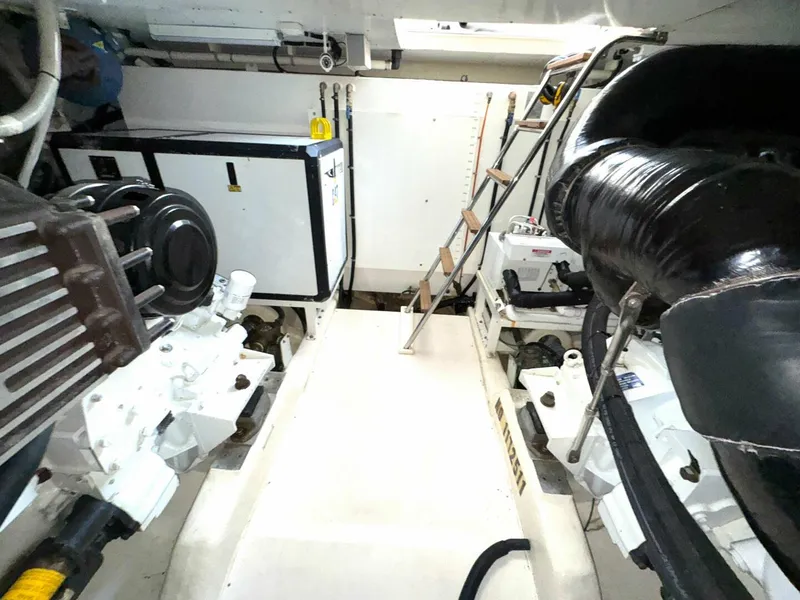 Slide: The Image of Neptunus 62 Flybridge 2005 - 59