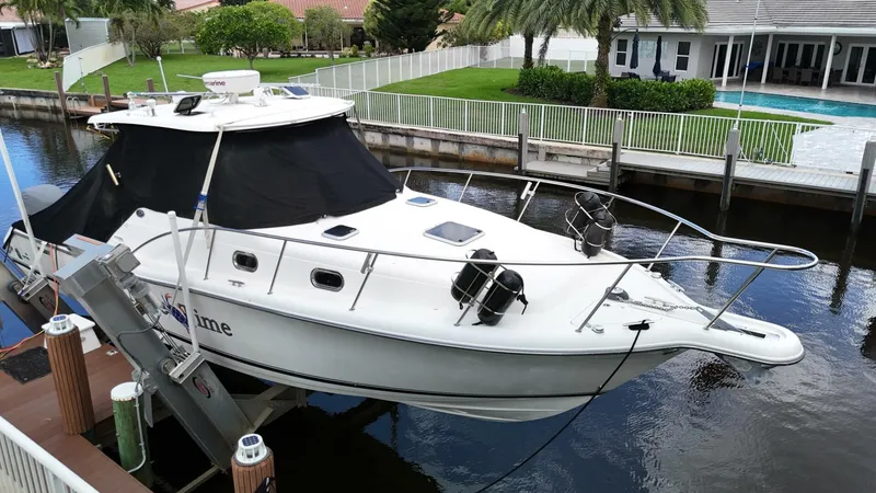 Slide: The Image of Pursuit 335 Offshore 2007 - 10