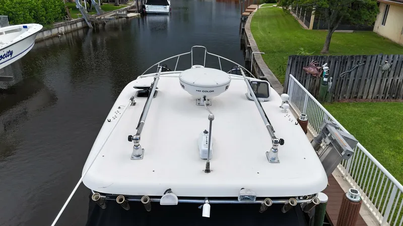 Slide: The Image of Pursuit 335 Offshore 2007 - 12
