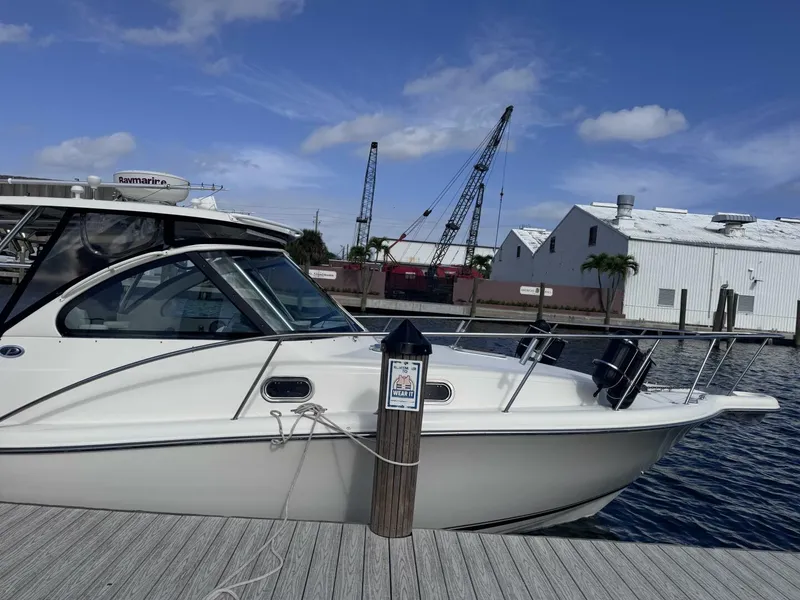 Slide: The Image of Pursuit 335 Offshore 2007 - 2