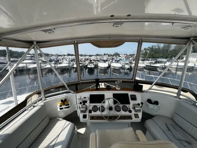 Slide: The Image of Mainship 390 2000 - 49