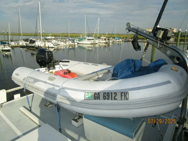 Slide: The Image of DeFever Offshore Cruiser 1989 - 28