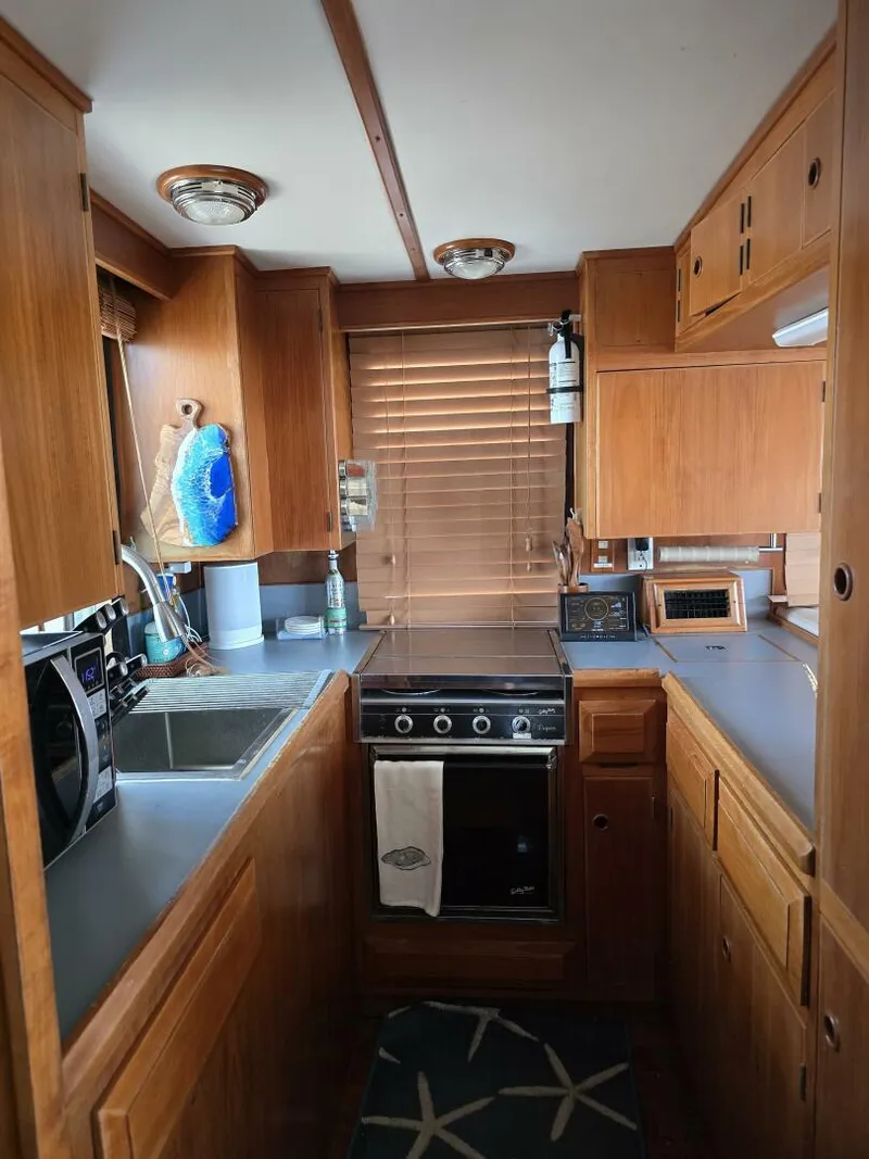Slide: The Image of DeFever Offshore Cruiser 1989 - 44