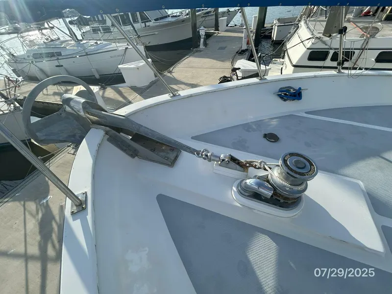 Slide: The Image of DeFever Offshore Cruiser 1989 - 5