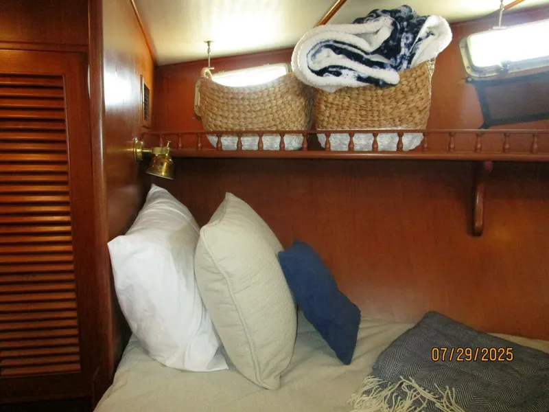 Slide: The Image of DeFever Offshore Cruiser 1989 - 56