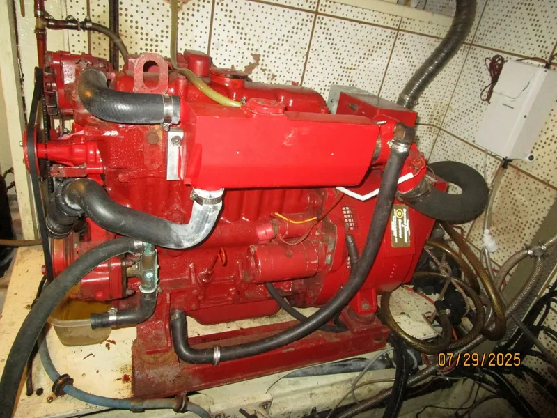 Slide: The Image of DeFever Offshore Cruiser 1989 - 72
