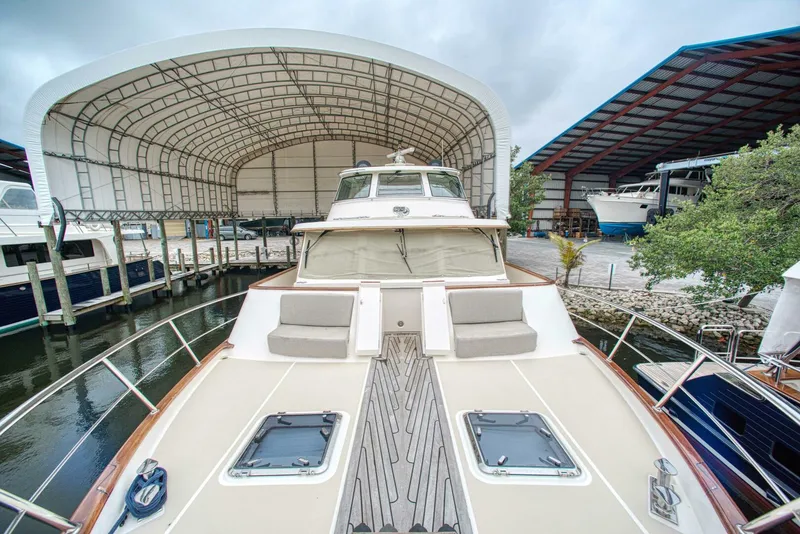 Slide: The Image of Marlow Explorer 70E 2011 - 4