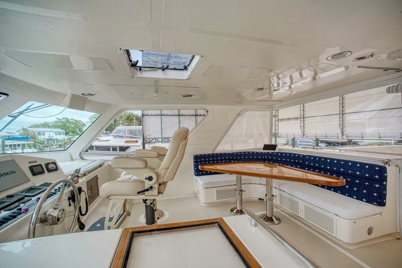Slide: The Image of Marlow Explorer 70E 2011 - 8