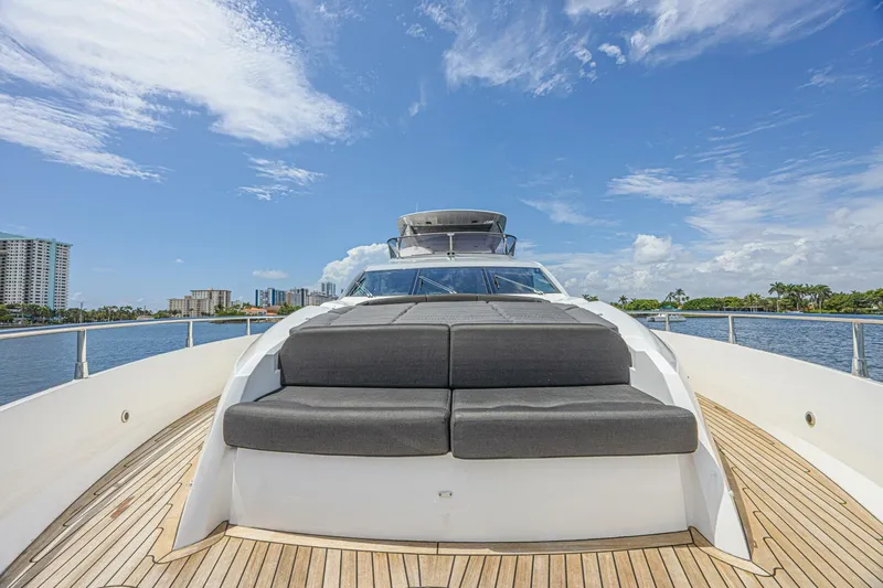 Slide: The Image of Sunseeker 75 Yacht 2017 - 14