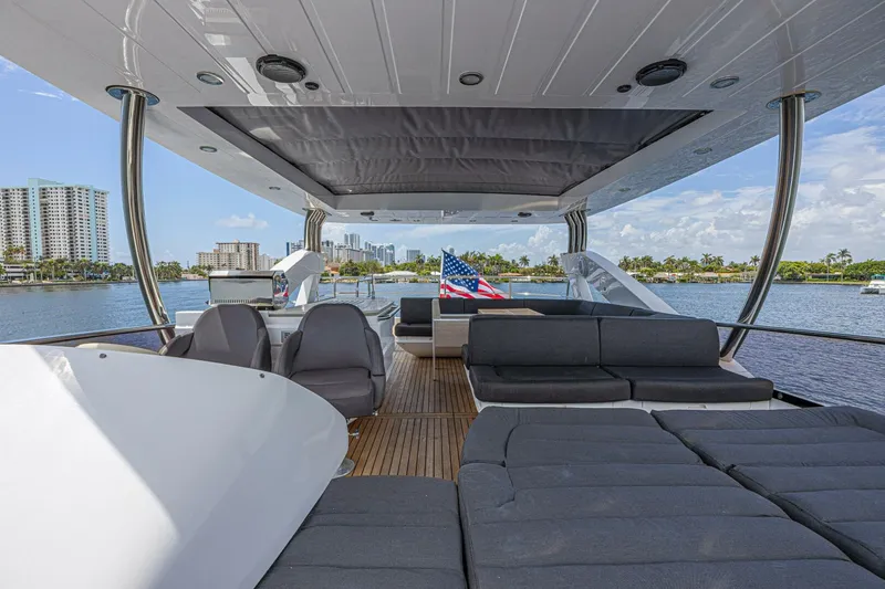 Slide: The Image of Sunseeker 75 Yacht 2017 - 21