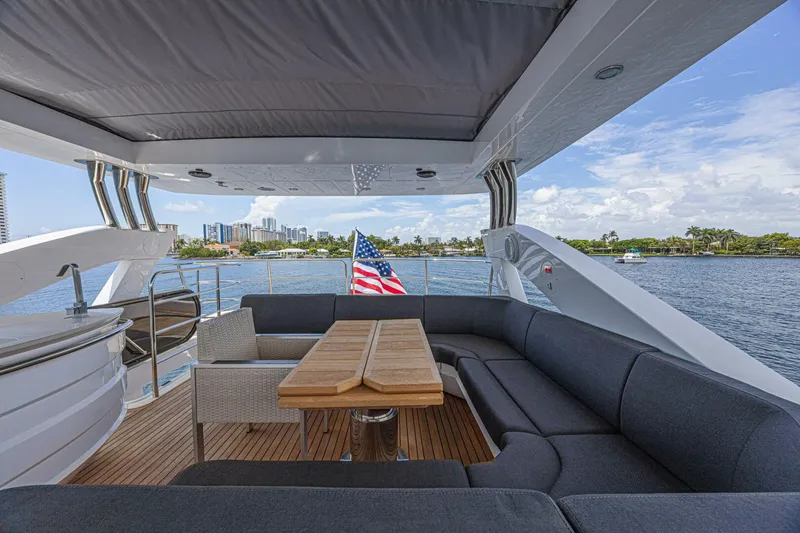 Slide: The Image of Sunseeker 75 Yacht 2017 - 22