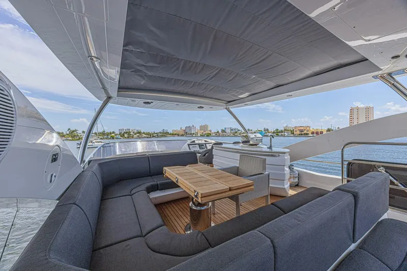 Slide: The Image of Sunseeker 75 Yacht 2017 - 23