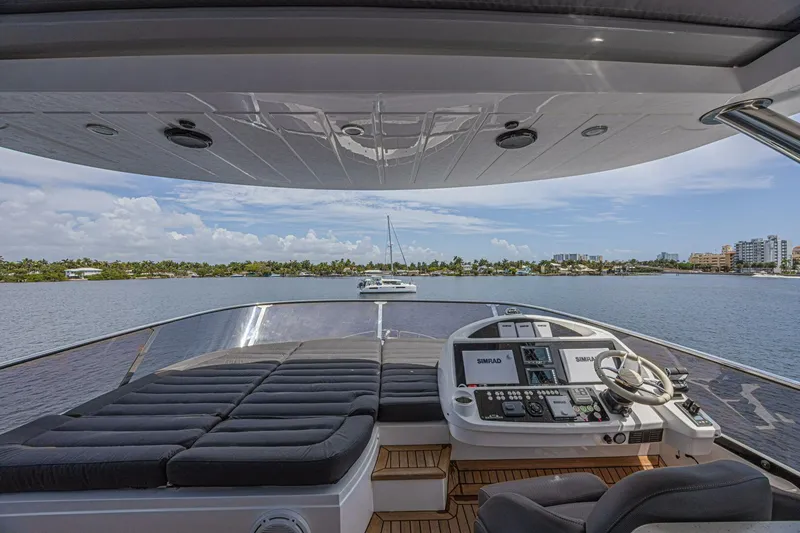 Slide: The Image of Sunseeker 75 Yacht 2017 - 24