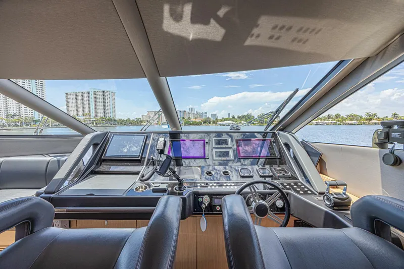 Slide: The Image of Sunseeker 75 Yacht 2017 - 37