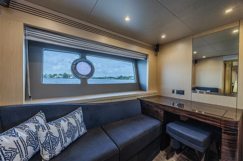 Slide: The Image of Sunseeker 75 Yacht 2017 - 40