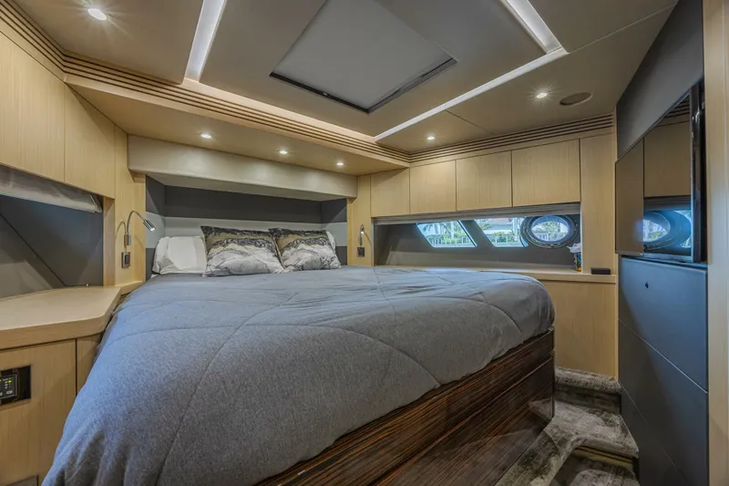 Slide: The Image of Sunseeker 75 Yacht 2017 - 45