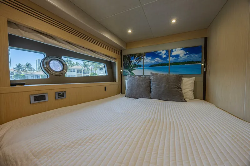 Slide: The Image of Sunseeker 75 Yacht 2017 - 47