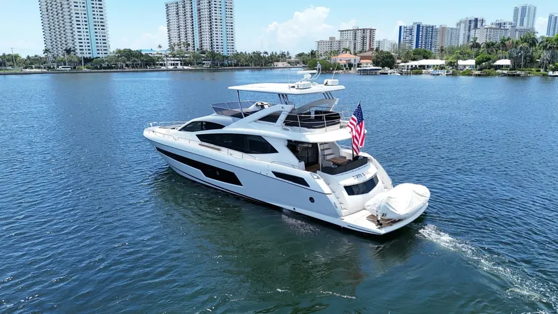 Slide: The Image of Sunseeker 75 Yacht 2017 - 6