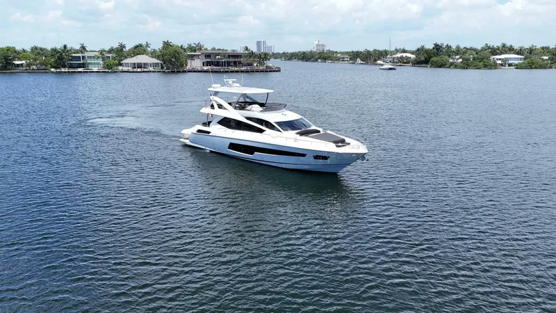 Slide: The Image of Sunseeker 75 Yacht 2017 - 9