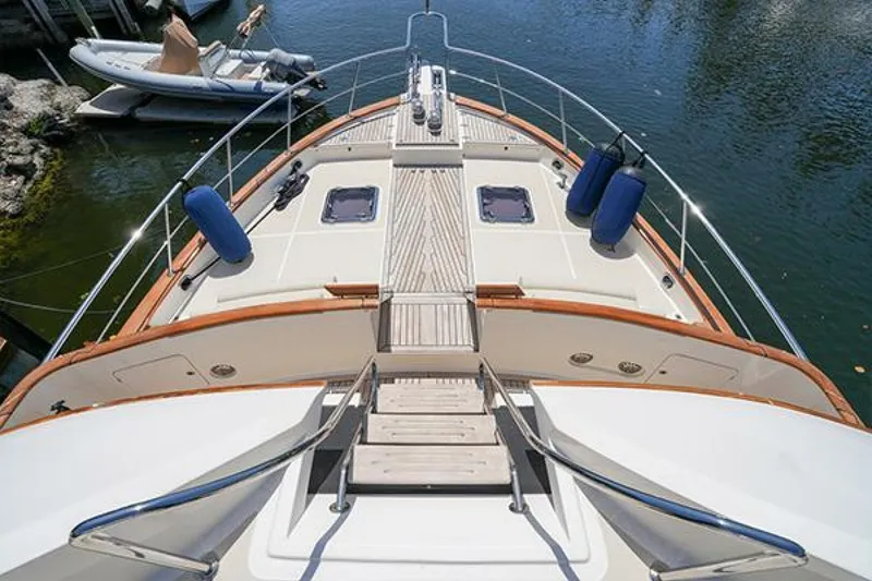 Slide: The Image of Marlow Explorer 80E-CB 2015 - 32