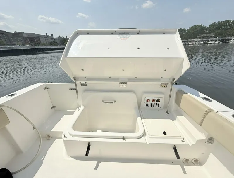 Slide: The Image of Pursuit ST 310 Sport Tender 2015 - 17