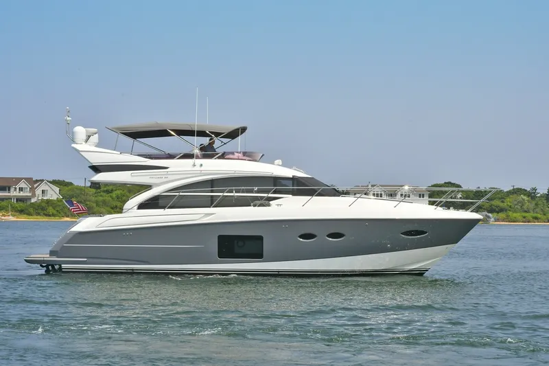 The Image of Princess 52 Flybridge 2016 - 0