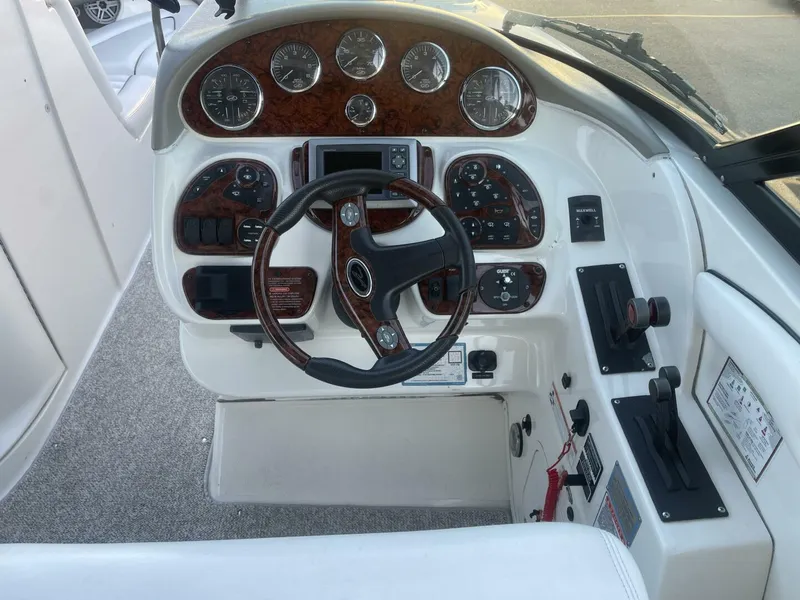 Slide: The Image of Sea Ray 290 SLX 2007 - 10