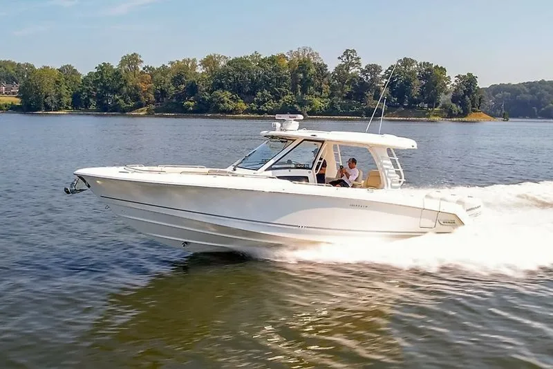 The Image of Boston Whaler 350 Realm 2018 - 0