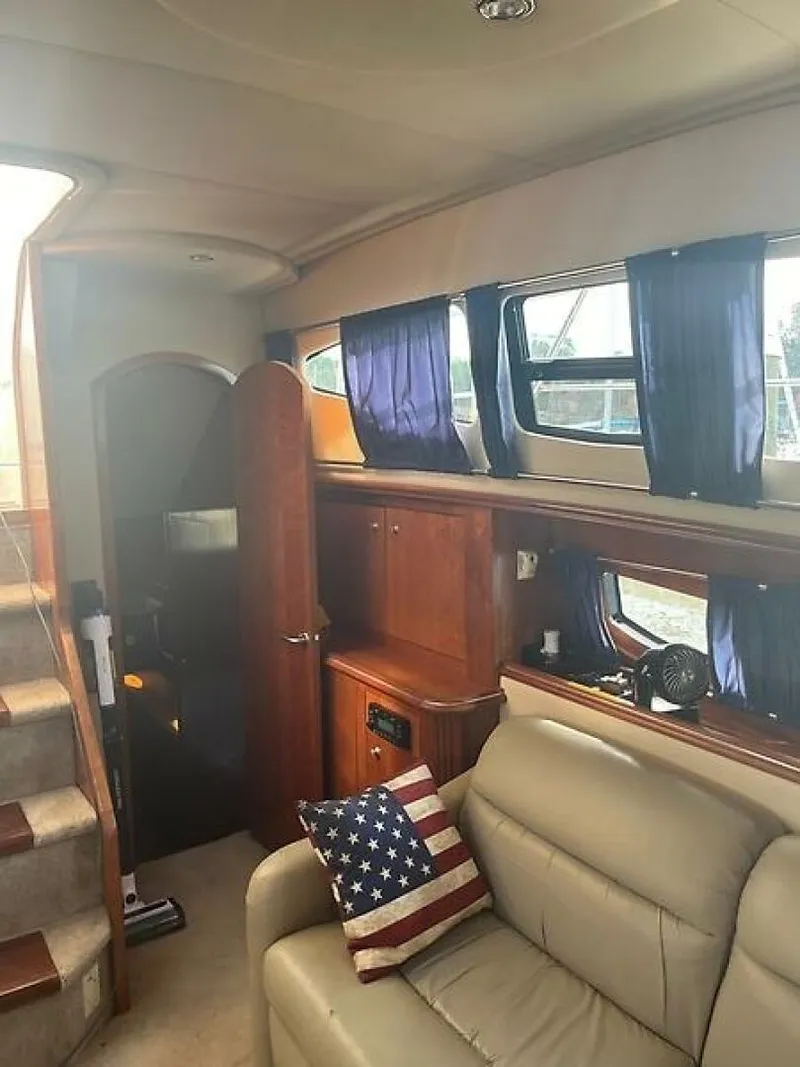 Slide: The Image of Cruisers 405 Express Motoryacht 2004 - 11