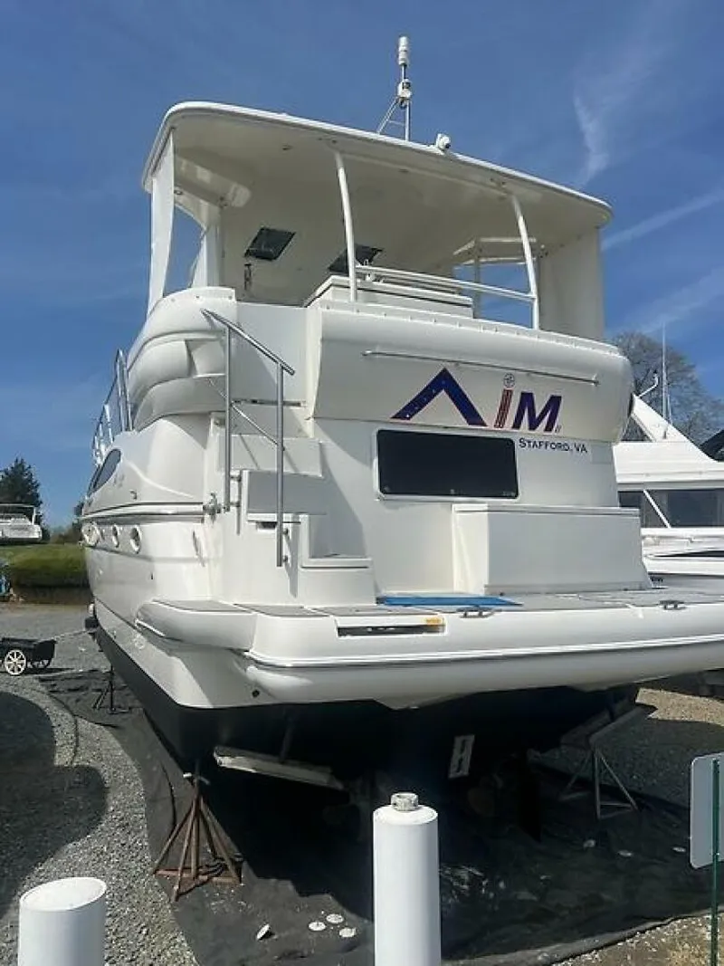 Slide: The Image of Cruisers 405 Express Motoryacht 2004 - 3
