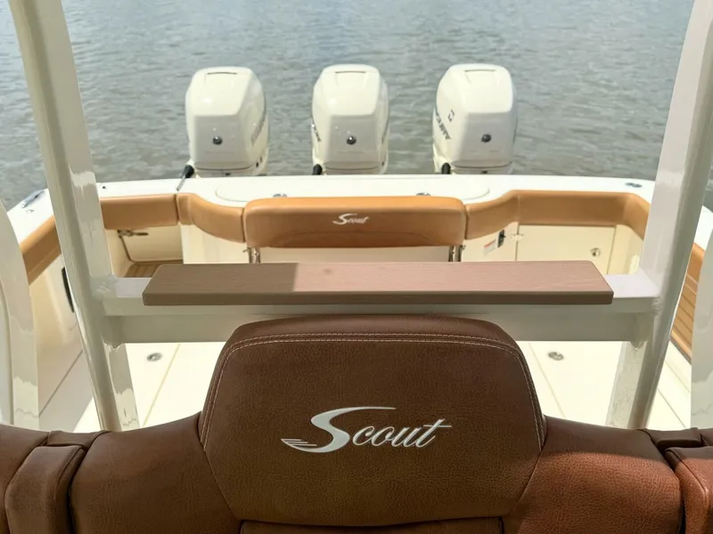 Slide: The Image of Scout 380 LXF 2020 - 19