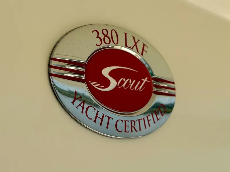 Slide: The Image of Scout 380 LXF 2020 - 22