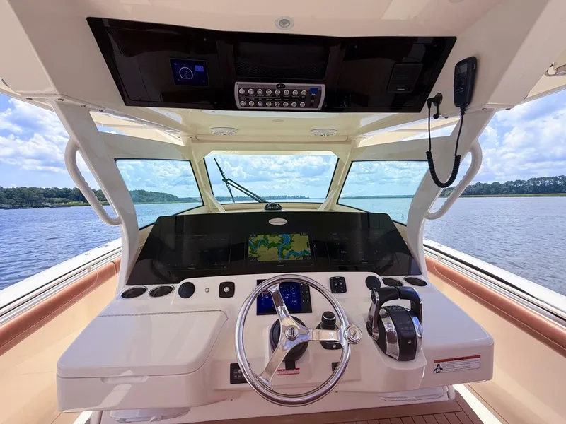 Slide: The Image of Scout 380 LXF 2020 - 66