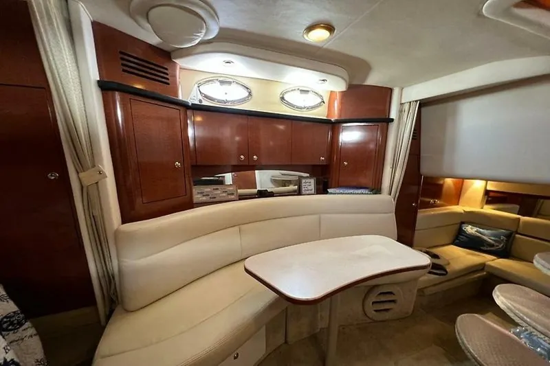 Slide: The Image of Sea Ray 320 Sundancer 2004 - 21