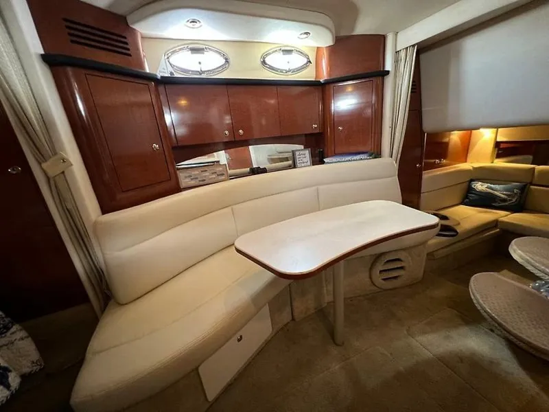 Slide: The Image of Sea Ray 320 Sundancer 2004 - 22